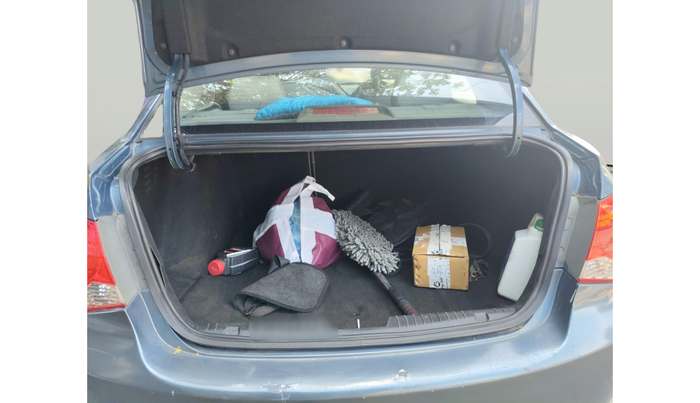 2010 Chevrolet Cruze LTZ AT, Diesel, Automatic, 1,32,944 km, exterior