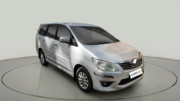 Xe Innova 2013 Used 2013 Toyota Innova 2.5 VX 8 STR Manual | Cars24