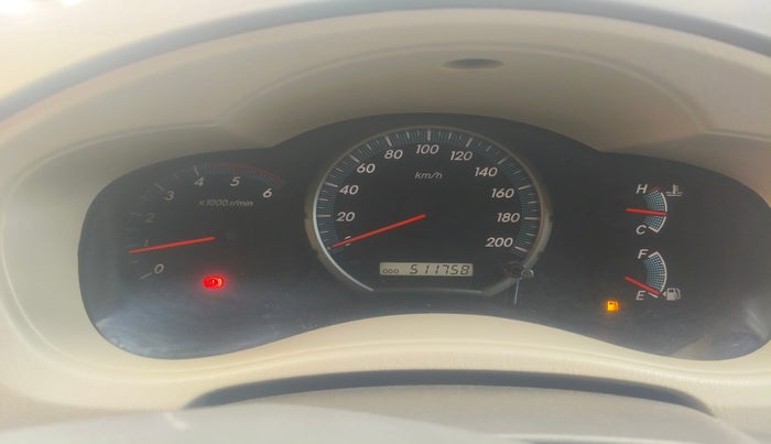 2013 Toyota Innova 2.5 VX 8 STR, Diesel, Manual, 5,11,758 km, interior