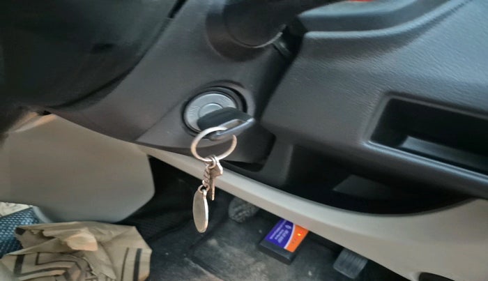 2016 Datsun Go Plus T (O), Petrol, Manual, 36,599 km, interior