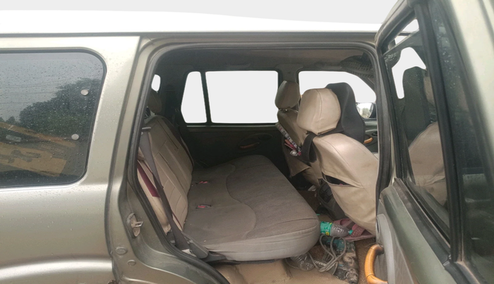 2011 Mahindra Scorpio LX, Diesel, Manual, 1,24,110 km, interior