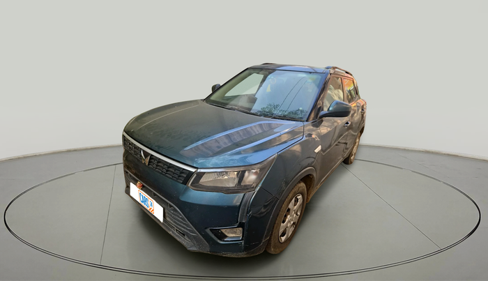 2019 Mahindra XUV300 W6 1.5 DIESEL, Diesel, Manual, 3,32,342 km, exterior