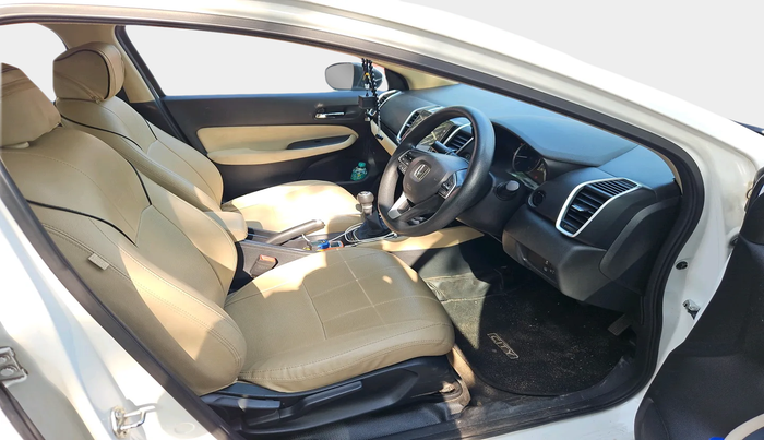 2022 Honda City 1.5L I-DTEC V, Diesel, Manual, 48,665 km, interior