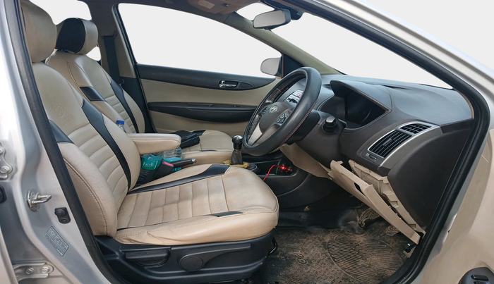 2014 Hyundai i20 ASTA 1.2, Petrol, Manual, 1,58,559 km, interior