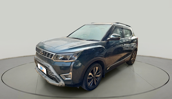 2021 Mahindra XUV300 W8 (O) 1.2 PETROL, Petrol, Manual, 79,653 km, exterior