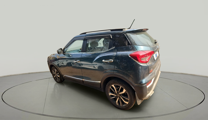 2021 Mahindra XUV300 W8 (O) 1.2 PETROL, Petrol, Manual, 79,653 km, exterior