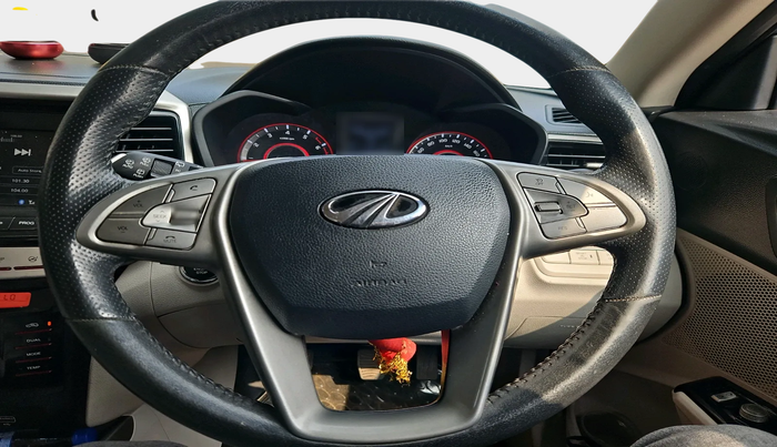 2021 Mahindra XUV300 W8 (O) 1.2 PETROL, Petrol, Manual, 79,653 km, interior