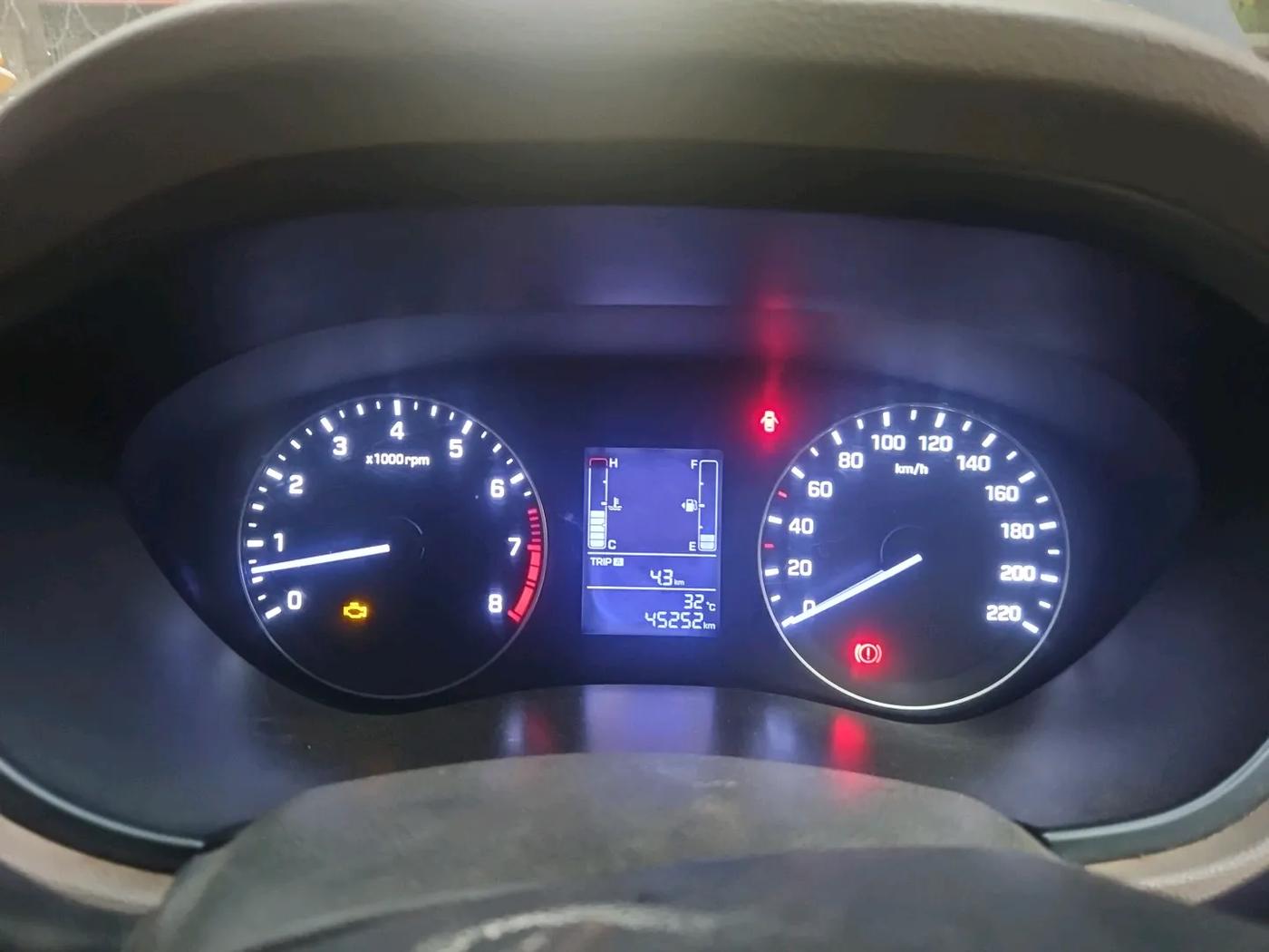 2016 Hyundai Elite i20 SPORTZ 1.2, Petrol, Manual, 45,252 km, interior