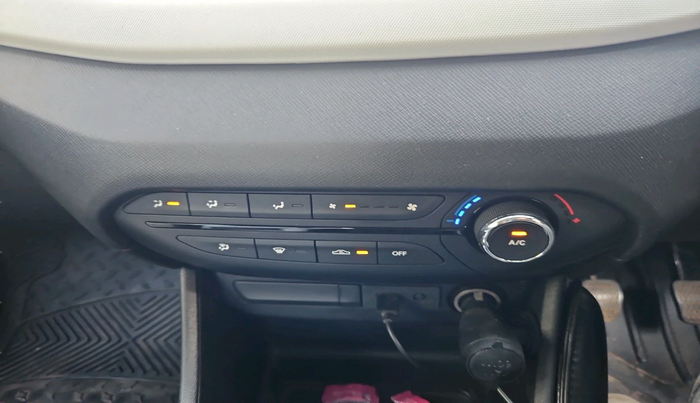 2022 Tata PUNCH ACCOMPLISHED MT, Petrol, Manual, 9,439 km, interior