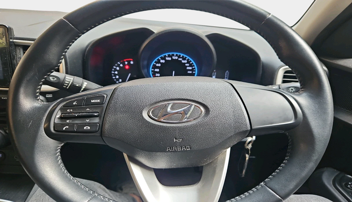 2020 Hyundai VENUE S+ 1.2, Petrol, Manual, 61,008 km, interior