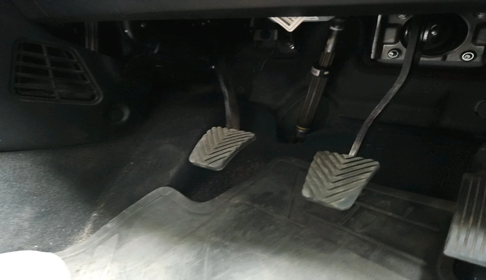 2020 Hyundai VENUE S+ 1.2, Petrol, Manual, 61,008 km, interior