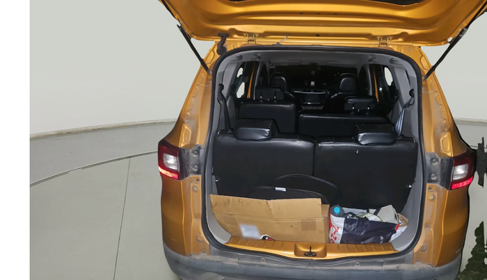 2019 Renault TRIBER RXZ, Petrol, Manual, 1,23,701 km, exterior