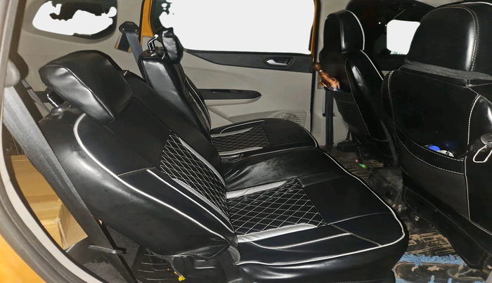 2019 Renault TRIBER RXZ, Petrol, Manual, 1,23,701 km, interior