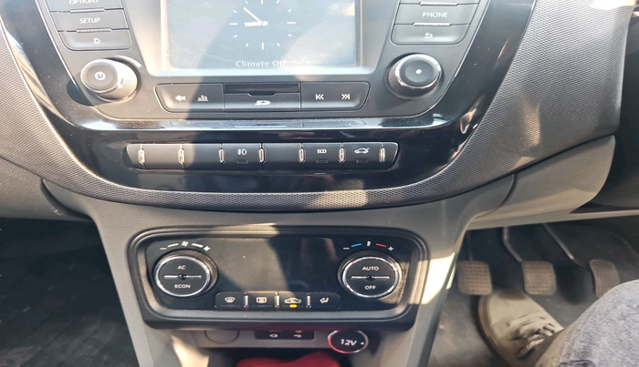 2017 Tata TIGOR XZ (O) PETROL, Petrol, Manual, 27,489 km, interior