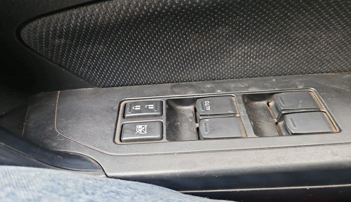 2018 Maruti Vitara Brezza ZDI PLUS, Diesel, Manual, 1,16,259 km, interior