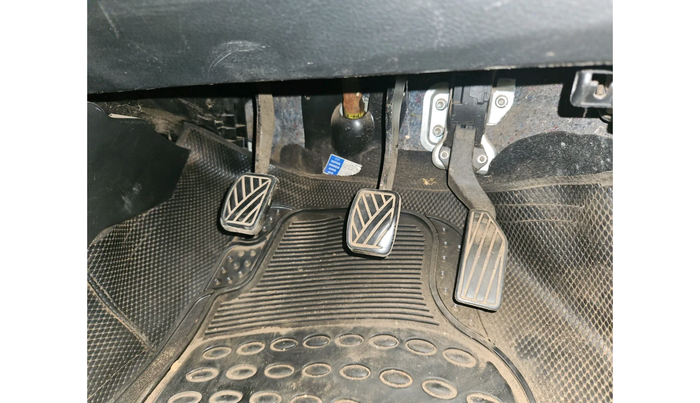 2017 Maruti Swift ZXI, Petrol, Manual, 1,35,058 km, interior