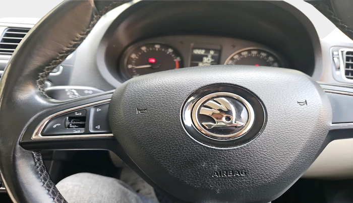 2019 Skoda Rapid AMBITION 1.6 MPI AT, Petrol, Automatic, 36,299 km, interior