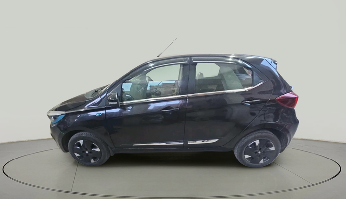 2024 Tata TIAGO EV XZ PLUS LONG RANGE, Electric, Automatic, 20,000 km, exterior