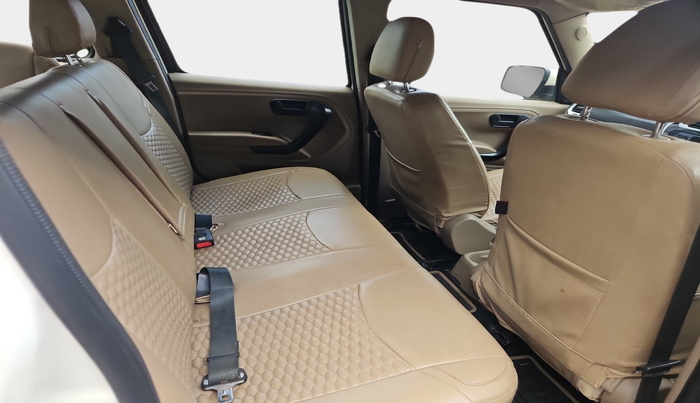 2022 Mahindra BOLERO NEO N 8, Diesel, Manual, 93,694 km, interior