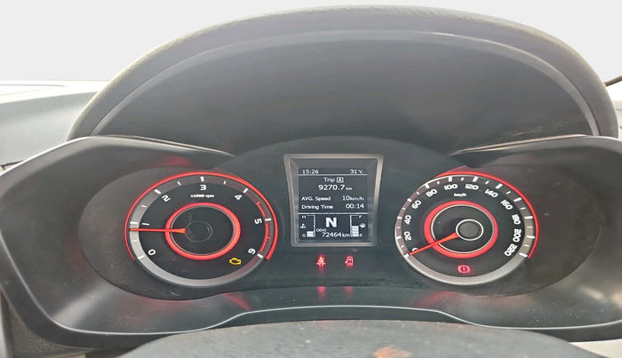 2022 Mahindra XUV300 W8 (O) 1.5 DIESEL, Diesel, Manual, 72,464 km, interior