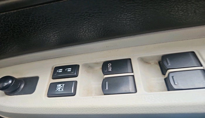 2017 Maruti IGNIS DELTA 1.2, Petrol, Manual, 82,606 km, interior