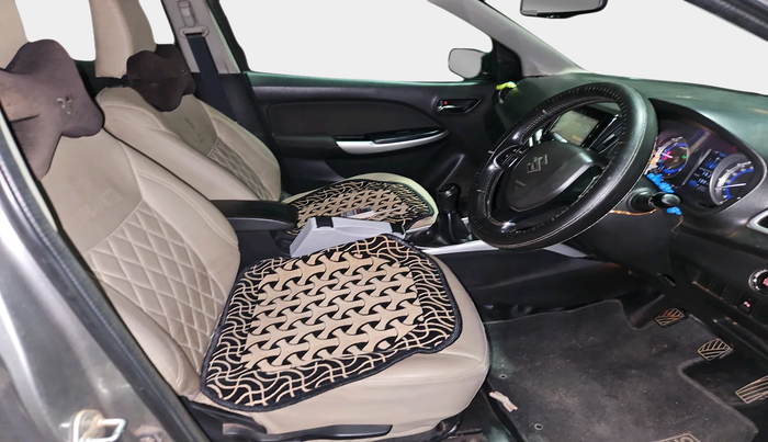 2017 Maruti Baleno ZETA DIESEL 1.3, Diesel, Manual, 95,756 km, interior