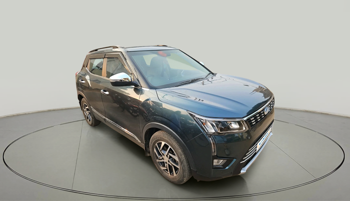 2022 Mahindra XUV300 W8 (O) 1.2 PETROL, Petrol, Manual, 56,354 km, exterior