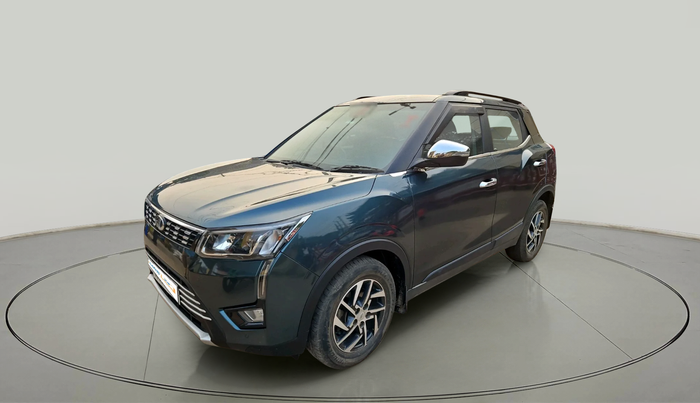 2022 Mahindra XUV300 W8 (O) 1.2 PETROL, Petrol, Manual, 56,354 km, exterior