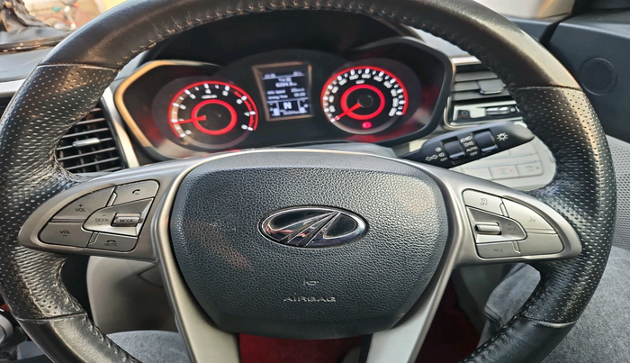 2022 Mahindra XUV300 W8 (O) 1.2 PETROL, Petrol, Manual, 56,354 km, interior