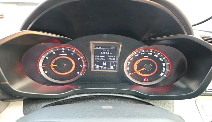 2022 Mahindra XUV300 W8 (O) 1.2 PETROL, Petrol, Manual, 56,354 km, interior