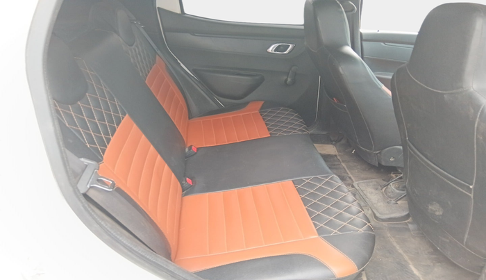 2018 Renault Kwid RXT 0.8 (O), Petrol, Manual, 77,129 km, interior