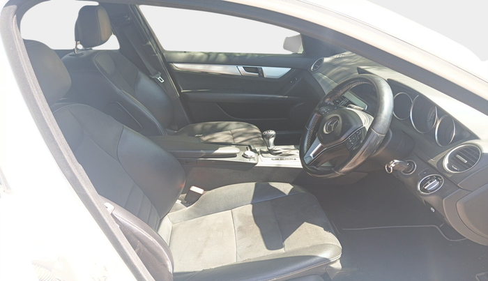 2013 Mercedes Benz C Class C 220 CDI AVANTGARDE, Diesel, Automatic, 1,44,000 km, interior