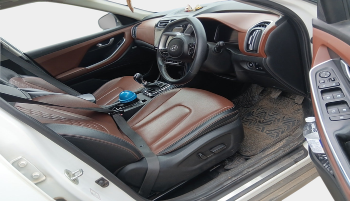 2022 Hyundai ALCAZAR 1.5 SIGNATURE MT 6STR, Diesel, Manual, 93,242 km, interior