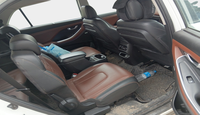 2022 Hyundai ALCAZAR 1.5 SIGNATURE MT 6STR, Diesel, Manual, 93,242 km, interior
