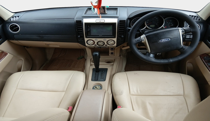 2011 Ford Endeavour 3.0L 4X4 AT, Diesel, Automatic, 1,34,770 km, interior