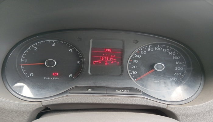 2012 Volkswagen Vento HIGHLINE DIESEL 1.6, Diesel, Manual, 1,67,914 km, interior