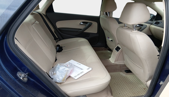 2012 Volkswagen Vento HIGHLINE DIESEL 1.6, Diesel, Manual, 1,67,914 km, interior