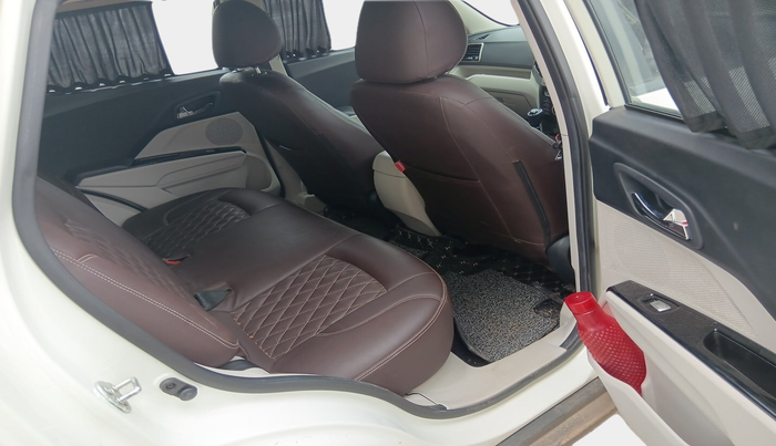 2023 Mahindra XUV300 W8 1.5 DIESEL, Diesel, Manual, 91,991 km, interior