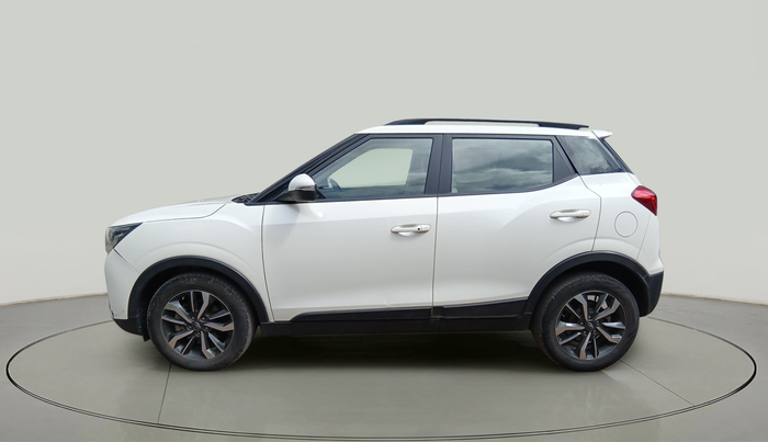 2021 Mahindra XUV300 W8 (O) 1.5 DIESEL, Diesel, Manual, 1,16,715 km, exterior