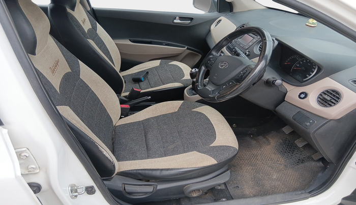 2015 Hyundai Grand i10 SPORTZ 1.2 KAPPA VTVT, Petrol, Manual, 1,11,480 km, interior