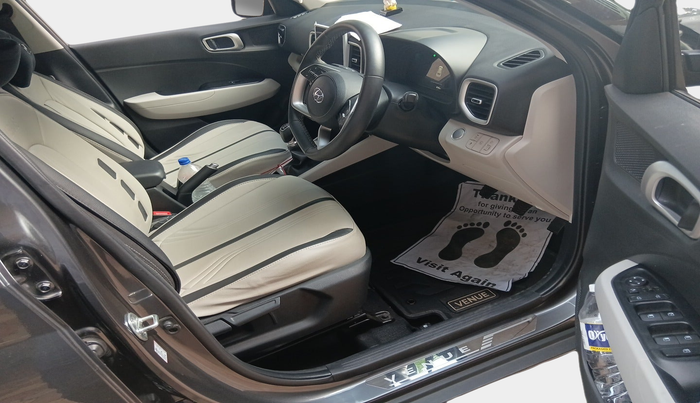 2024 Hyundai VENUE SX 1.2 PETROL, Petrol, Manual, 10,000 km, interior