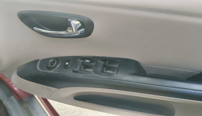 2011 Hyundai i10 SPORTZ 1.2, Petrol, Manual, 83,338 km, interior