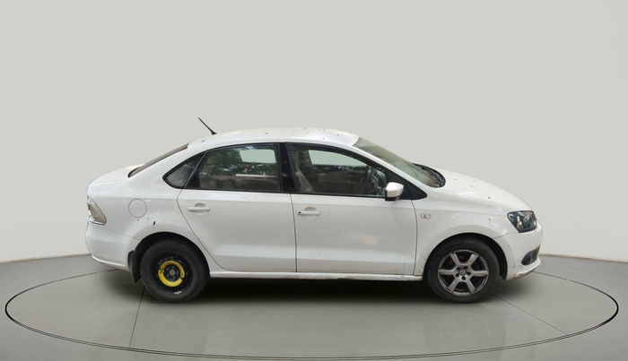 2014 Volkswagen Vento HIGHLINE DIESEL 1.6, Diesel, Manual, 2,16,910 km, exterior