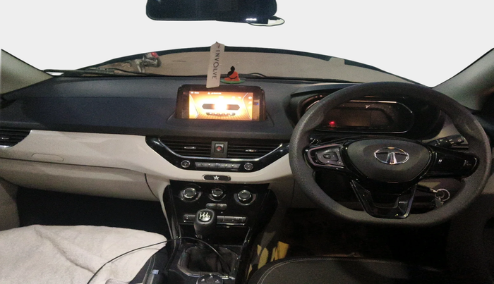 2020 Tata NEXON XZ PETROL, Petrol, Manual, 42,263 km, interior