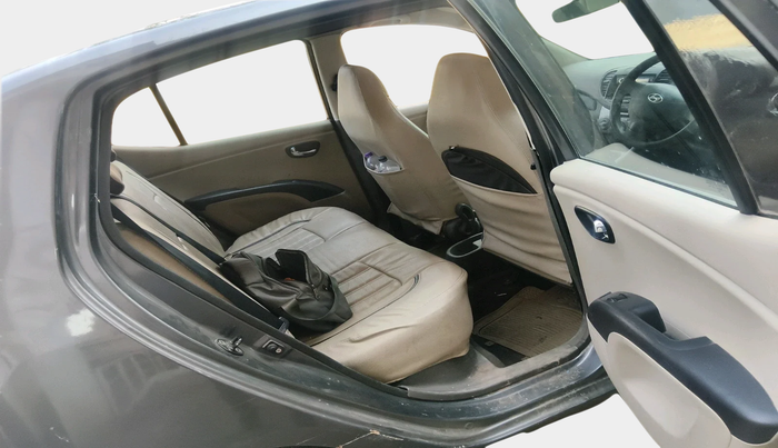 2011 Hyundai i10 SPORTZ 1.2, Petrol, Manual, 60,460 km, interior