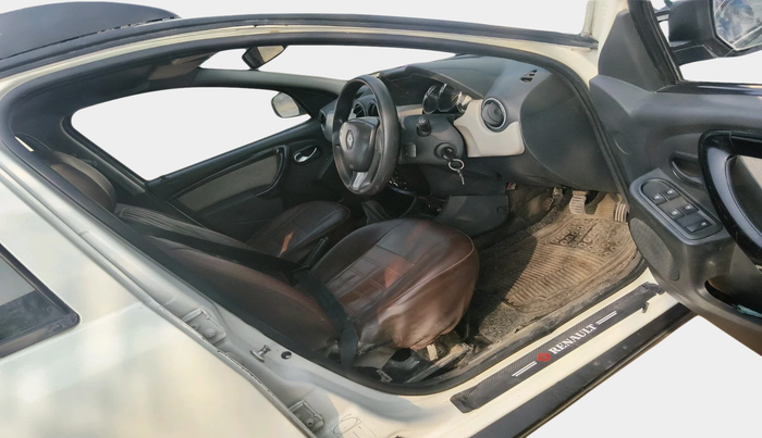 2014 Renault Duster 85 PS RXL DIESEL, Diesel, Manual, 1,22,487 km, interior