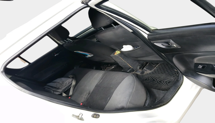 2015 Maruti Swift VDI ABS, Diesel, Manual, 4,06,483 km, interior