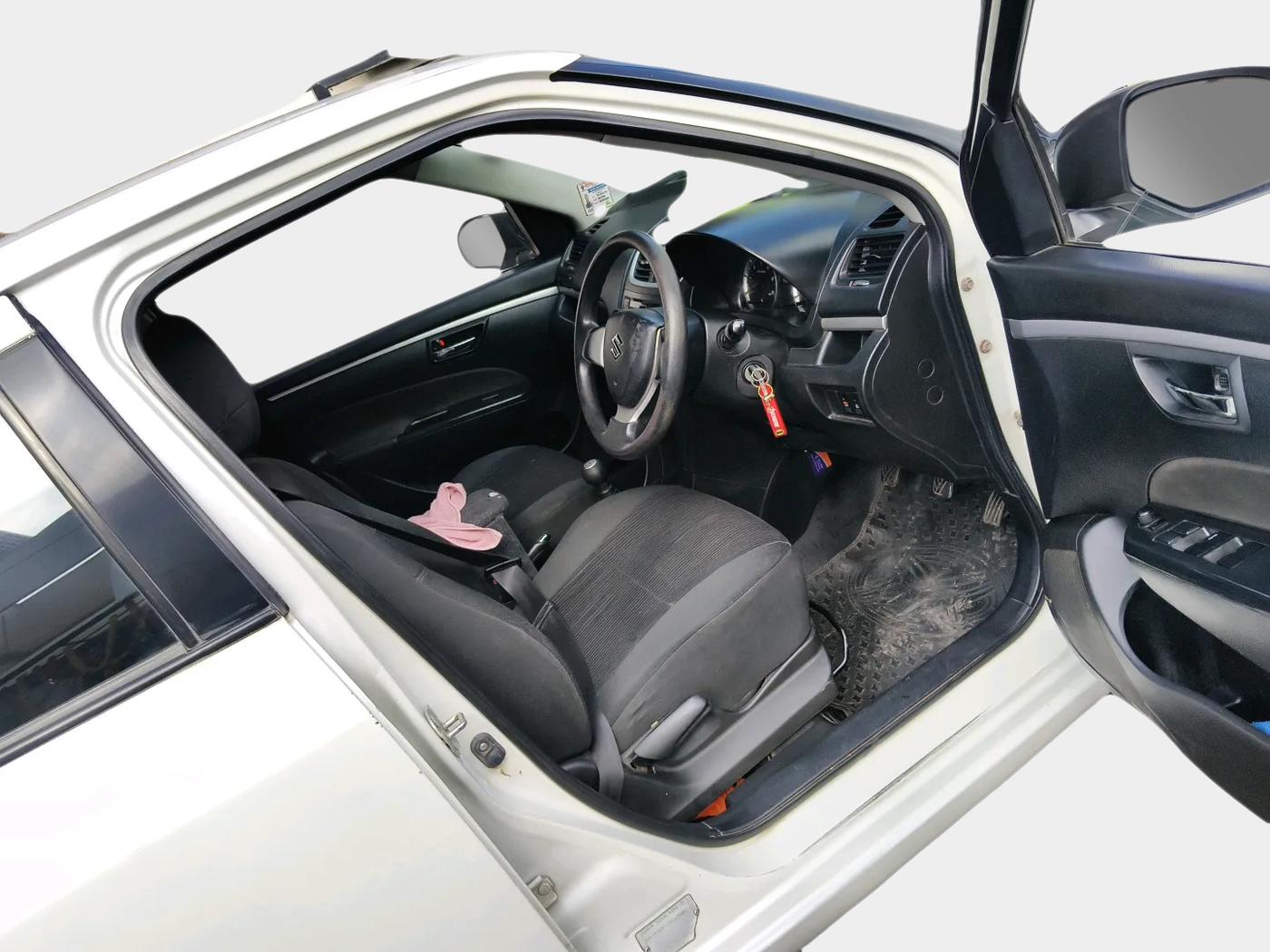 2015 Maruti Swift VDI ABS, Diesel, Manual, 4,06,483 km, interior