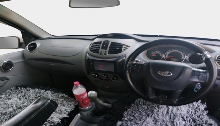 2016 Mahindra NUVOSPORT N8, Diesel, Manual, 1,27,138 km, interior