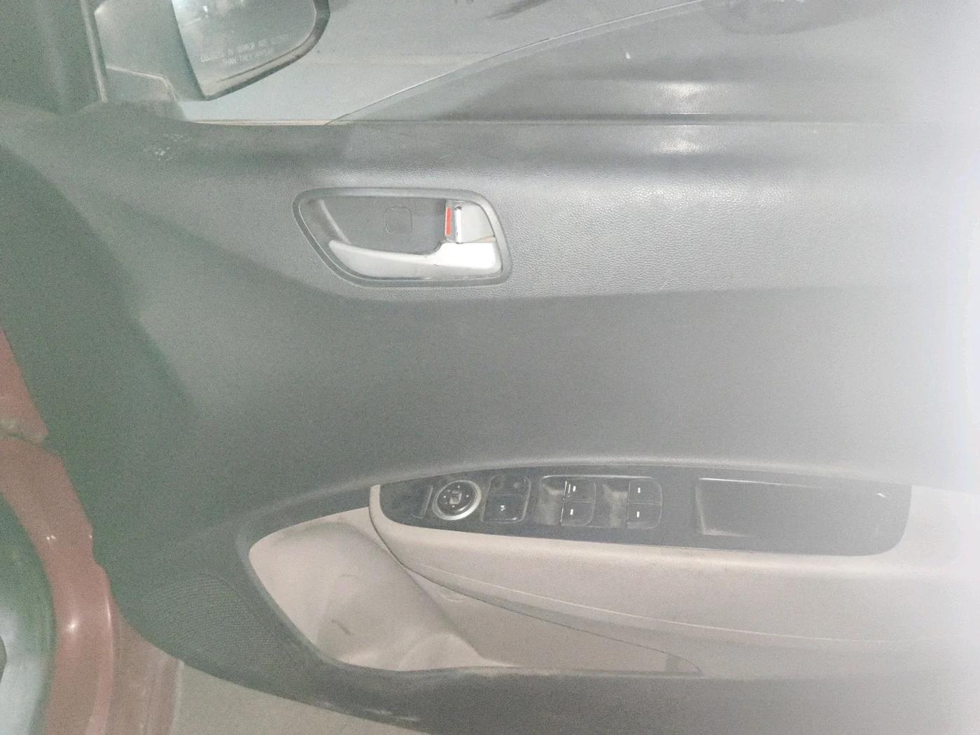 2014 Hyundai Xcent S 1.1 CRDI, Diesel, Manual, 1,37,582 km, interior
